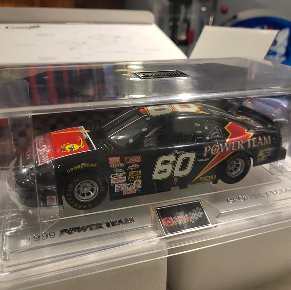 Nascar Diecast - Picture 4 of 4
